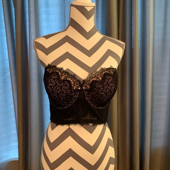 Victoria's Secret Other - Victoria’s Secret Strapless Bra 38D Black Lace